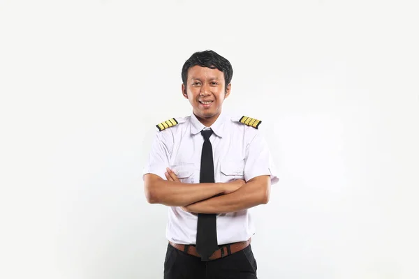 Profesyonel pilot Asyalı adam kollarını kavuşturdu
