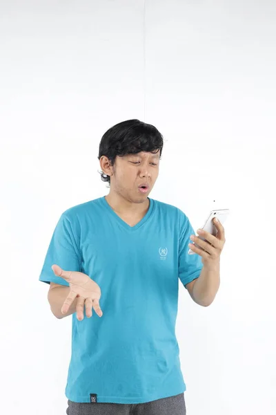 Young Asian Man Using Smartphone — Stock Photo, Image