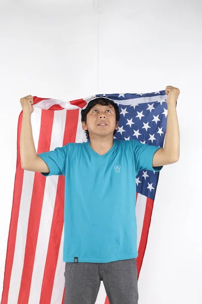 Bandera Americana Personas Mano Con Hombre Mirando Hacia Arriba Sonriendo — Foto de Stock
