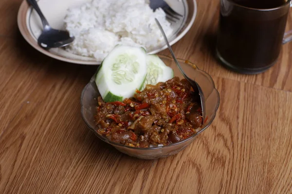 Indonesia Dinner Oseng Oseng Mercon Meat Rice Wood Table Background — Stok Foto