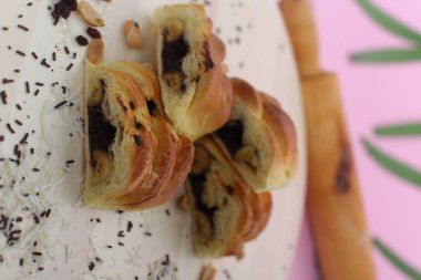 Kahvaltı fırını. Muz ve çikolata dilimi.