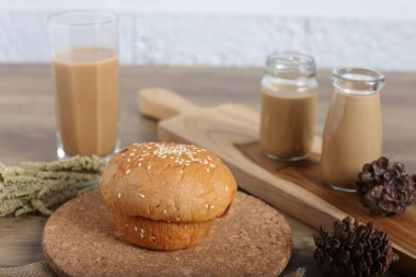 Endonezya 'dan Bluder Bread. Bluder peyniri Endonezya geleneksel pofuduk ekmeği