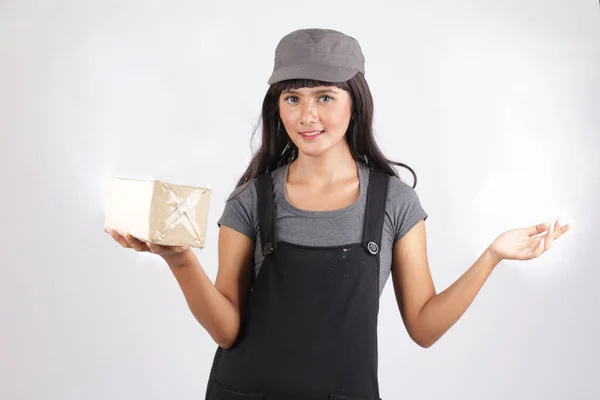 Asiático Mulher Pacote Isolado Transporte Post Pessoas Conceito Sorrindo Jovem — Fotografia de Stock