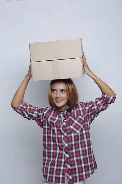 Delivery Girl Smiling Asian Face Parcel Box Portrait Female Delivery — Stock Photo, Image