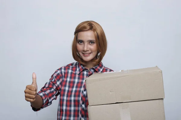 Delivery Girl Smiling Asian Face Parcel Box Portrait Female Delivery — Stock Photo, Image