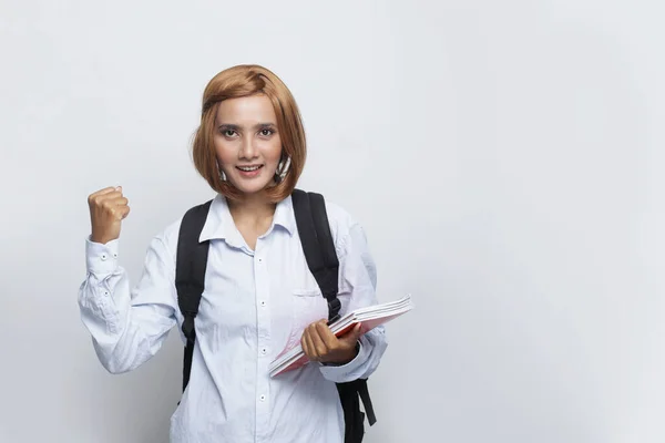 Universitätsstudenten Isoliert Glückliche Junge Studentin Mit Büchern Studium Bildung Wissen — Stockfoto