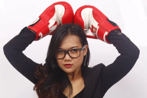 Asiático Mulher Negócios Forte Usando Mão Boxe — Fotografia de Stock