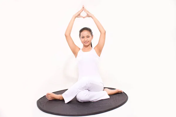 Kvinnlig Meditation Isolerad Ung Asiatisk Kvinna Som Sitter Yogaposition Och — Stockfoto