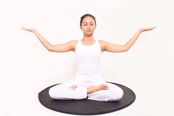 Yogapose Kvinnor Som Sitter Handbalans Ganska Asiatisk Kvinna Pose Lotus — Stockfoto