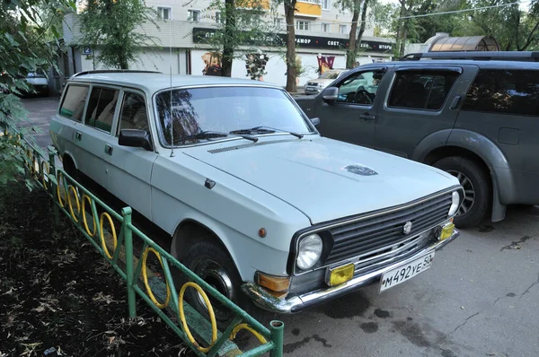 Moskwa Russia Września 2011 Radziecki Samochód Retro Gaz Wołga Widok — Zdjęcie stockowe