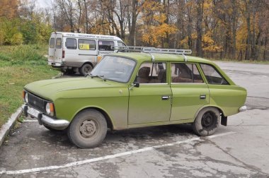 Tula, RUSSIA - 15 Ekim 2009: Sovyet eski arabası IZH-21251 