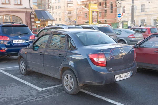 Tula Rusia Septiembre 2012 Moderno Coche Ruso Lada Granta — Foto de Stock