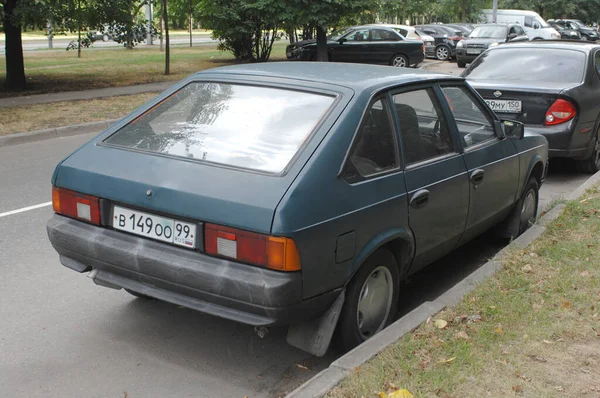 Moscow Rússia Agosto 2010 Carro Velho Soviético Moskvich 2141 Svyatogor — Fotografia de Stock