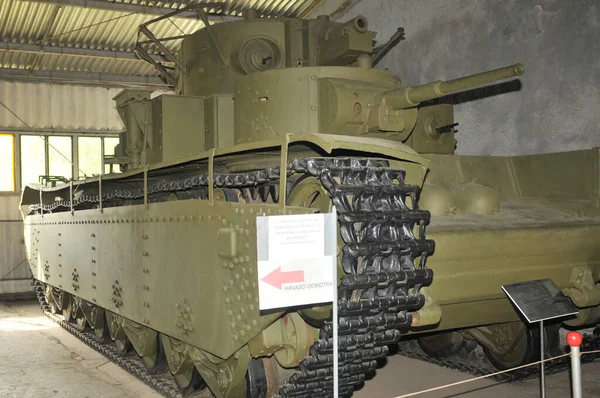 莫斯科地区 Russia 2009年9月12日 苏联T 35重型坦克 库宾卡装甲车辆博物馆 — 图库照片