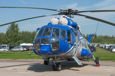 Zhukovsky, RUSSIA - 29 Ağustos 2019: Uluslararası havacılık ve uzay salonu MAKS-2019 'da 95189 numaralı Rus Mil-8AMT Hip helikopteri