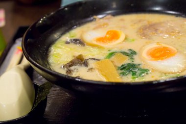 Japon restoranında Japon ramen noodle