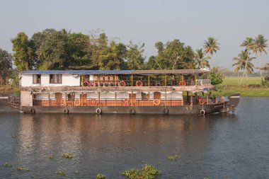 Alleppey Backwater, Kerala içinde Houseboats 