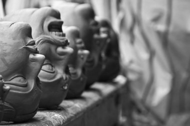 Kumortuli, Kolkata'da idol yapımı