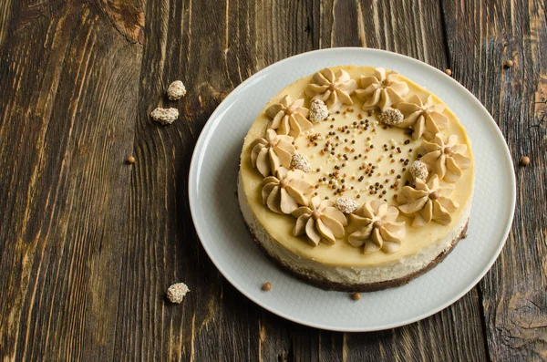 Zelfgemaakte Cheesecake Met Pinda Smaak Koffie Crème Witte Plaat Donkere — Stockfoto