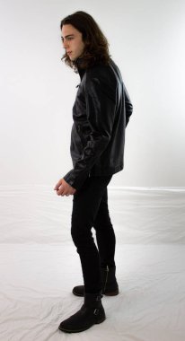 Siyah derili gece avcısı