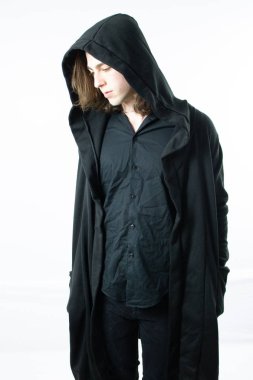 Siyah deri karanlık savaşçı avcı