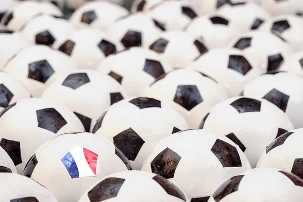 Groep Van Natte Voetbal Voetbal Ballen Volledige Achtergrond Heeft Franse — Stockfoto