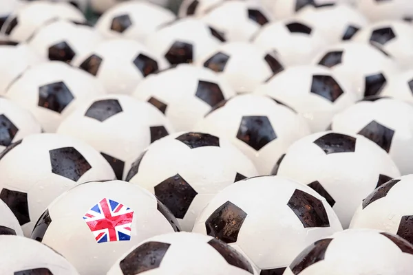 Groep Van Natte Voetbal Voetbal Ballen Volledige Achtergrond Heeft Britse — Stockfoto