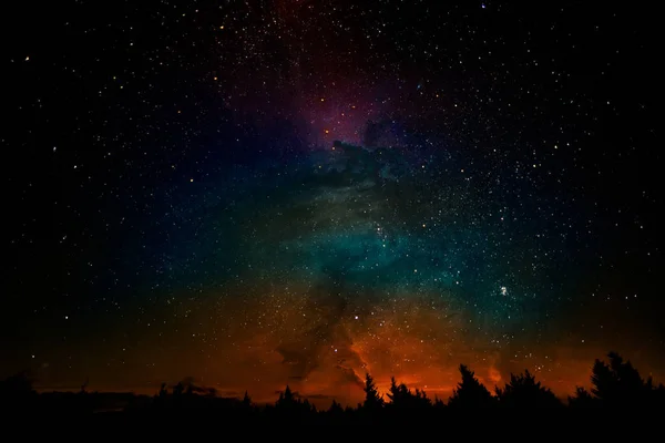 Lattea Fantasia Galassia Nuvole Sopra Paesaggio Forestale Collage Gli Elementi — Foto Stock