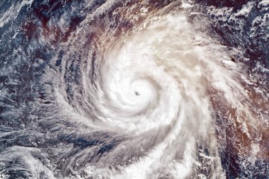 Süper tayfun Yutu, 2018 Dünya üzerindeki en güçlü fırtına. Uydu görüntüsü. Nasa tarafından döşenmiş bu görüntü unsurları.