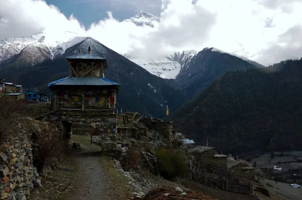 Huizen Het Dorp Achtergrond Van Prachtige Annapurna 7939 Nepal April — Stockfoto