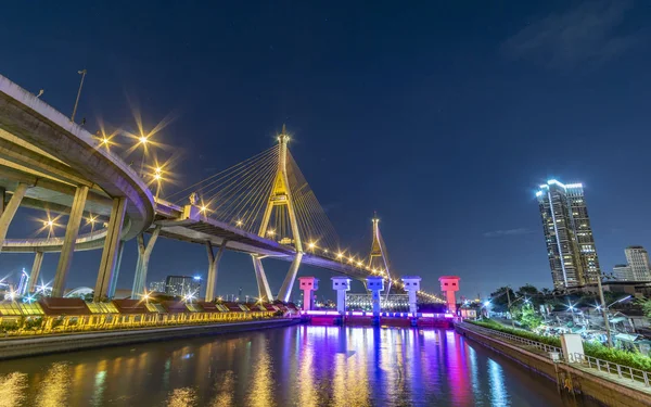 Bhumibol Brücke Chao Phraya Flussbrücke Schalten Sie Nachts Das Licht — Stockfoto