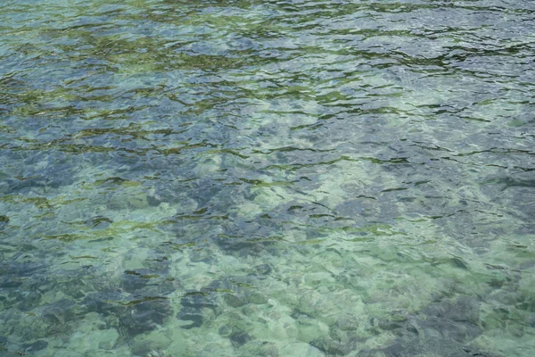Ρηχή Επιφάνεια Της Θάλασσας Δείτε Δάπεδο Από Ασβεστόλιθο — Φωτογραφία Αρχείου