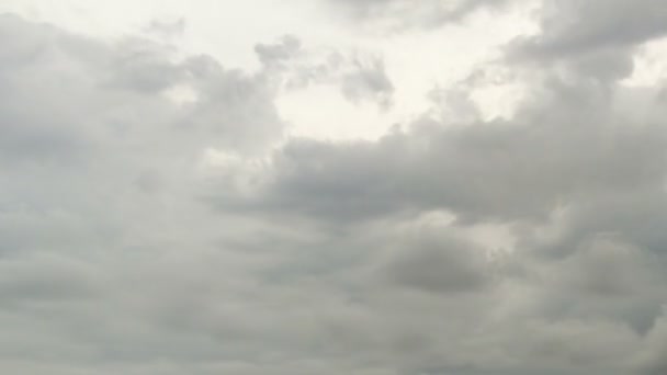 Czas upływa ruch chmur deszczowych i chmur warstwowych cumulus, Stratuscumulus. — Wideo stockowe