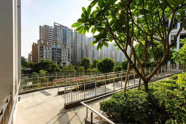SINGAPORE-23 MAR 2019:Oasis Terrace building Singapore's New Neighborhood Center and Polyclinic facade — Stock Photo, Image