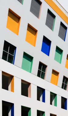 Singapur-Ocak 5 2019:Singapur North Vista İlköğretim Okulu binası cephe