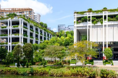 Singapur-27 Temmuz 2019: HDB 'nin ilk yeni nesil mahalle merkezi Oasis Terraces açık görünüm