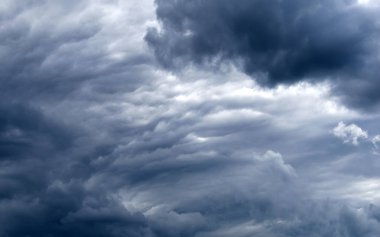 Karanlık yoğun kasvetli dramatik thundercloud