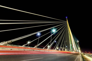 Belgrad, Sırbistan - 20 Haziran 2018: Gece Ada köprüsü