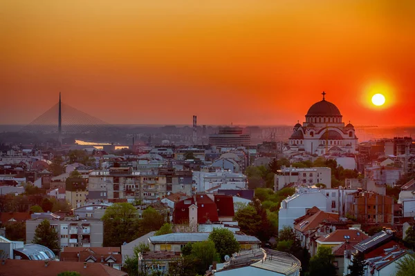 Belgrád Szerbia Április 2017 Belgrád Panoráma Templom Szent Sava Naplemente — Stock Fotó