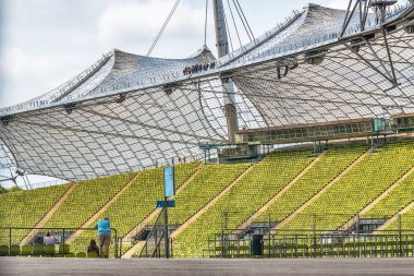 Münih, Almanya - 09 Haziran 2018: Münih Olympiapark. Münih Olimpiyat Parkı 1972 Yaz Olimpiyatları için inşa edilmiştir.