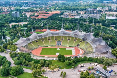 Münih, Almanya - 09 Haziran 2018: Münih Olympiapark. Münih Olimpiyat Parkı 1972 Yaz Olimpiyatları için inşa edilmiştir.