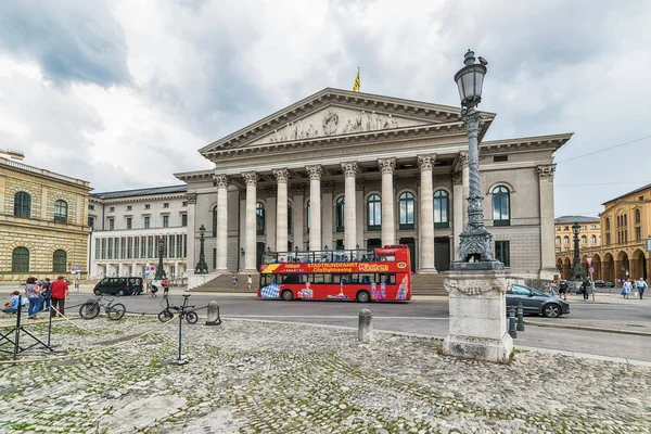 München Saksa Kesäkuu 2018 Kansallisteatteri Uusklassinen Rakennus Max Joseph Aukiolla — kuvapankkivalokuva