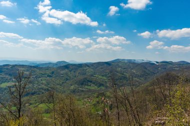 Macva, Sırbistan'daki dağ. Macva, Orta Sırbistan'ın kuzeybatısında yer alan coğrafi ve tarihi bir bölgedir.