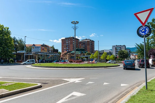 Λοζνίτσα Σερβία Ιουλίου 2019 Κυκλική Διασταύρωση Στην Πλατεία Βουκ Κάραζιτς — Φωτογραφία Αρχείου