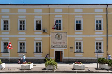 Loznica, Sırbistan - 11 Temmuz 2019: Lise (Gimnazija: Sırpça) 