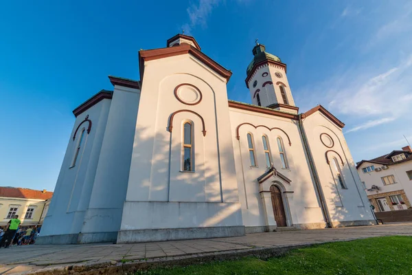 Loznica Sırbistan Temmuz 2019 Kutsal Anne Kefeni Kilisesi Sırpça Crkva — Stok fotoğraf