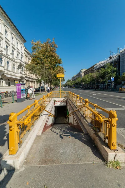 Budapest Hungría Octubre 2019 Entrada Metro Budapest — Foto de Stock