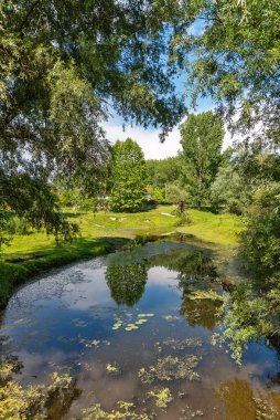 Özel Doğa Korunaklı Streamlet 