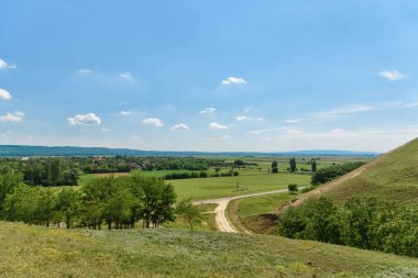 Titelski 'nin en yüksek noktasından çekilmiş. Titelski Breg veya Titel Hill, Sırbistan 'ın Voyvodina eyaletinde yer alan bir platodur..