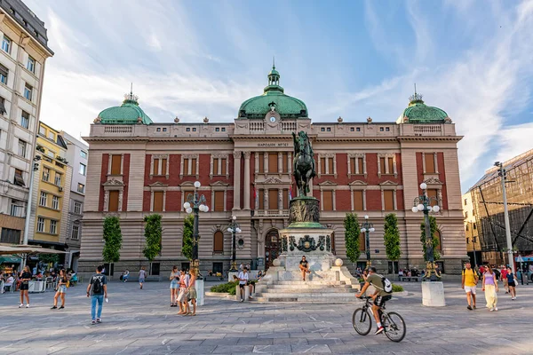 Beograd Serbia August 2020 Byggingen Nasjonalmuseet Fyrst Mihailo Obrenovic Monumentet – stockfoto